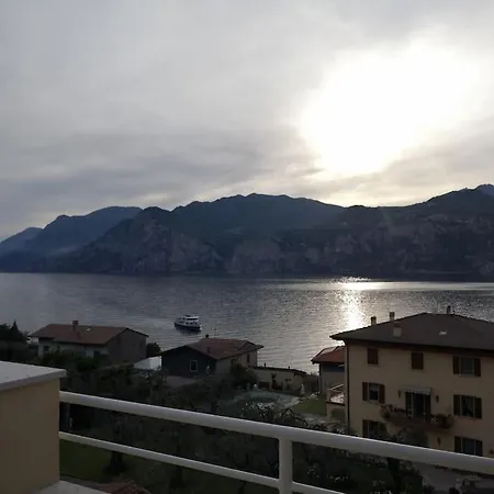 La Terrazza Sul Lago
